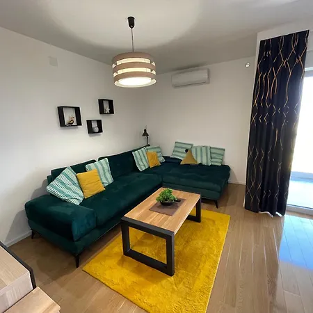Apartment Schoenfeld Vir